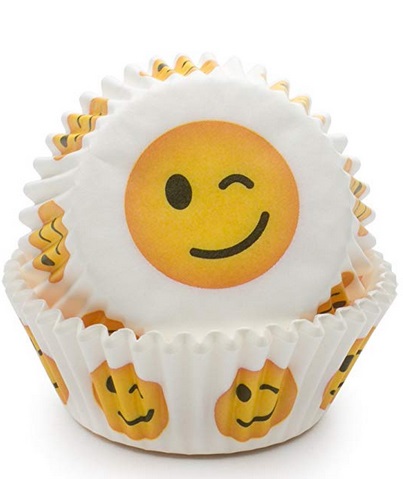 Emoji - Winking Baking cups