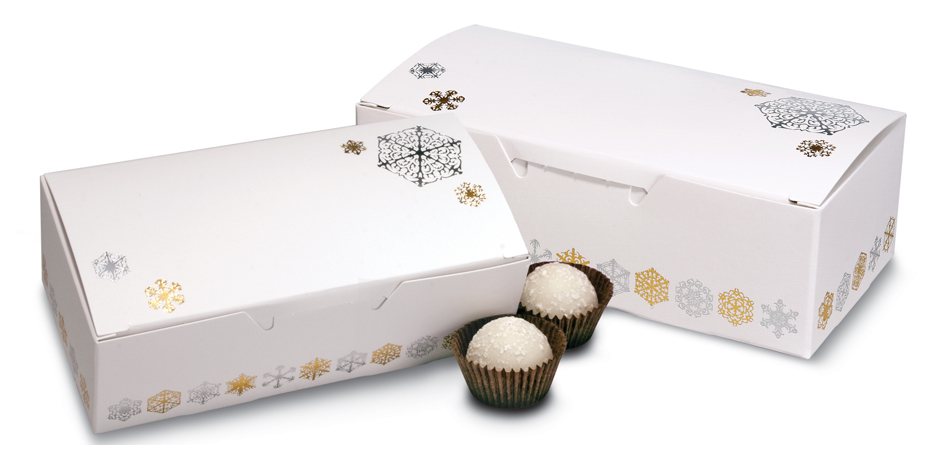 1/2 lb. 1 Piece Candy Box: 5 1/2 x 2 3/4 x 1 3/4 in. - Silver/Gold snowflakes